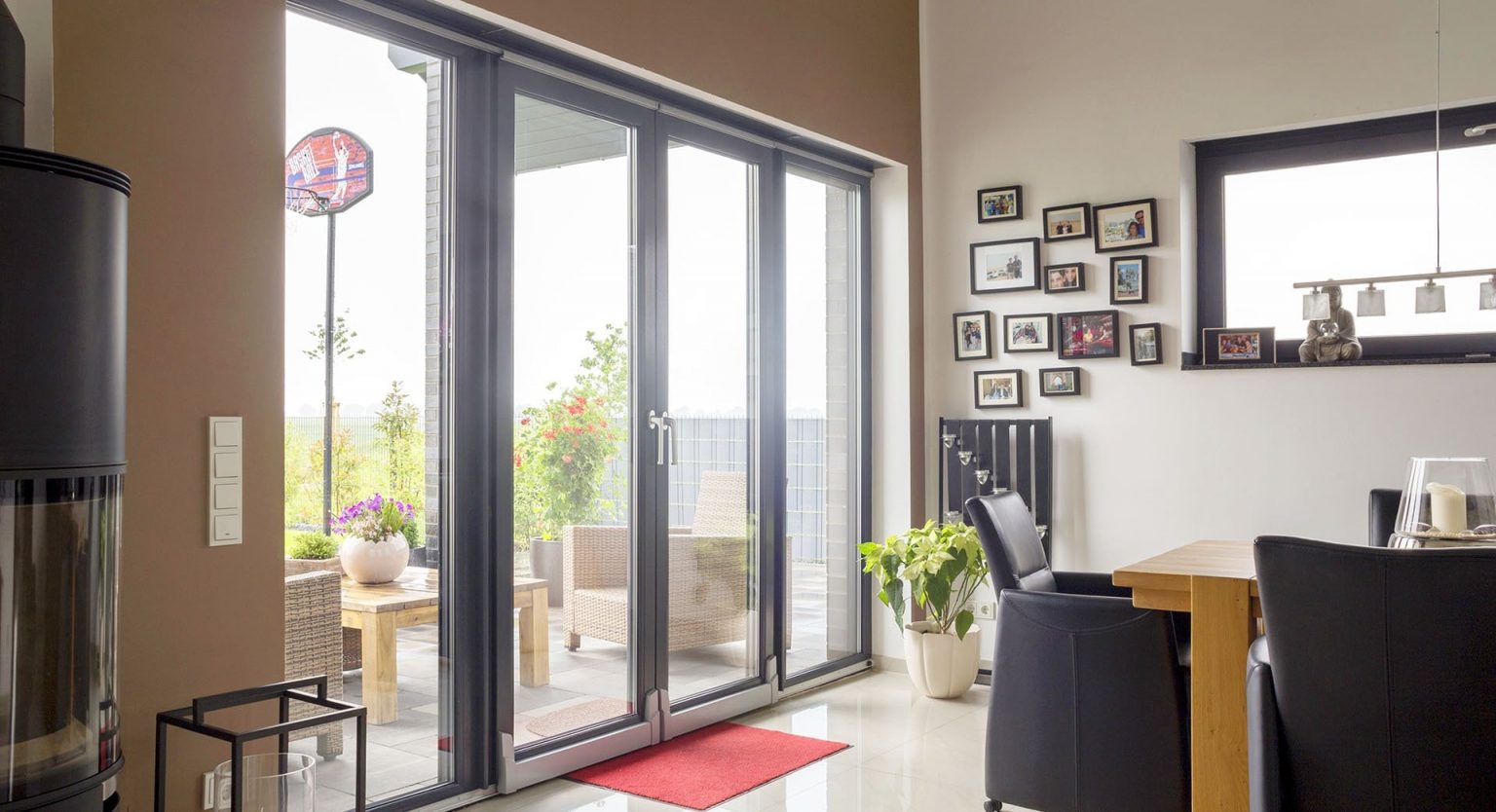 Braune Fenster Modern